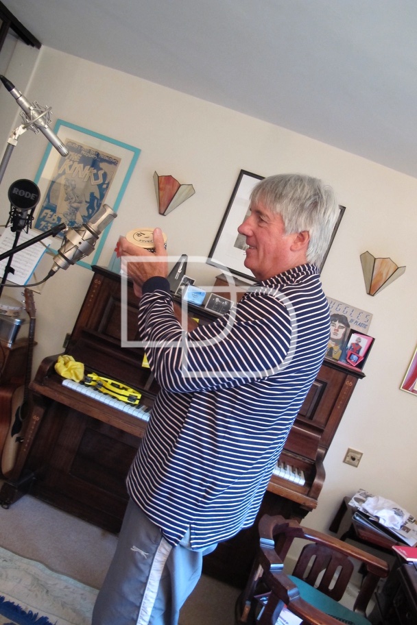 Mick Avory – Debi Doss