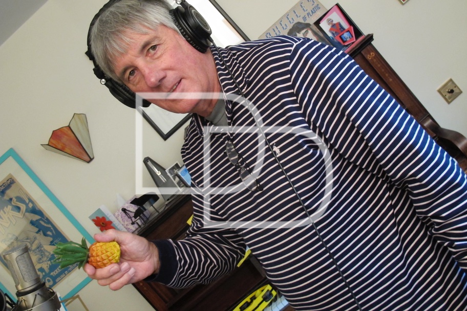 Mick Avory – Debi Doss